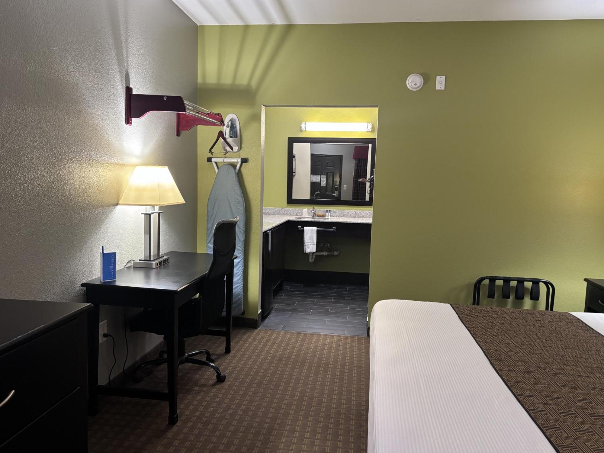 Rodeway Inn Dilley Εξωτερικό φωτογραφία