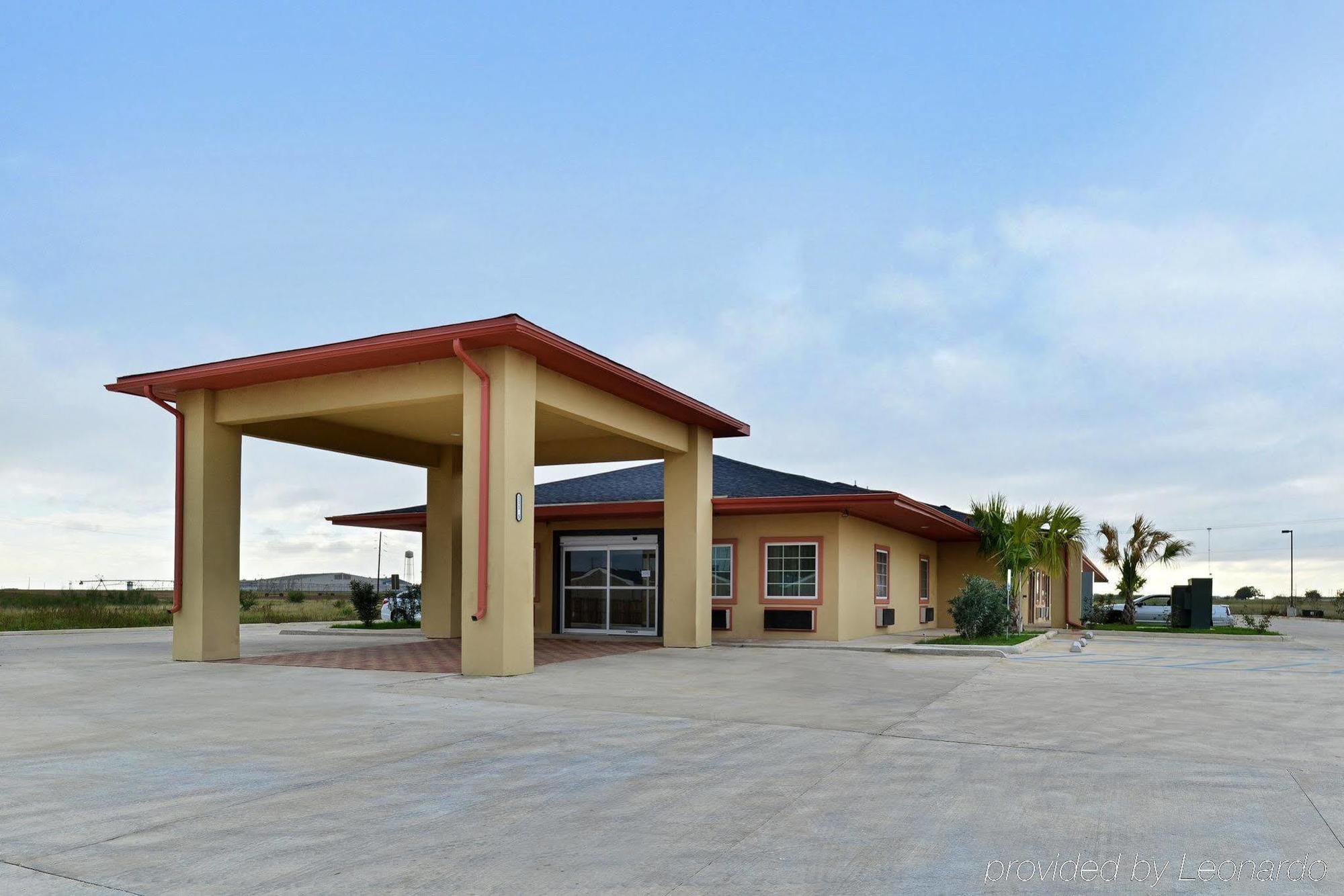 Rodeway Inn Dilley Εξωτερικό φωτογραφία