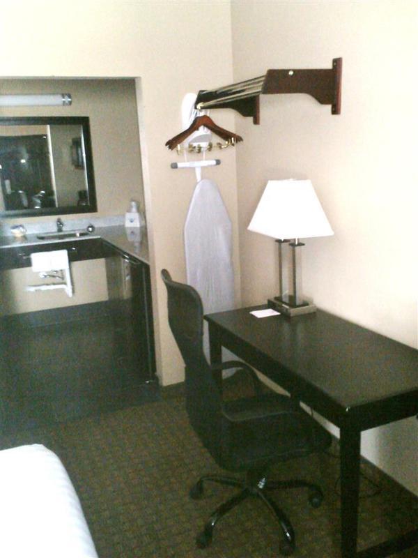 Rodeway Inn Dilley Δωμάτιο φωτογραφία